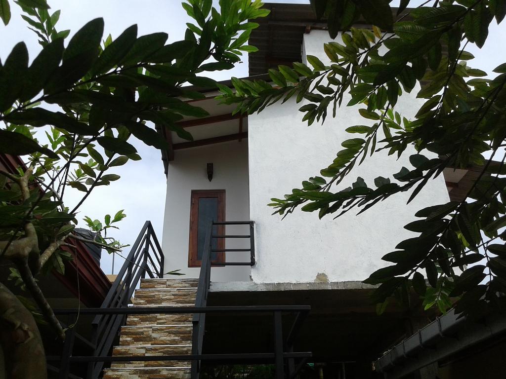 Kaween Homestay Велигама Экстерьер фото