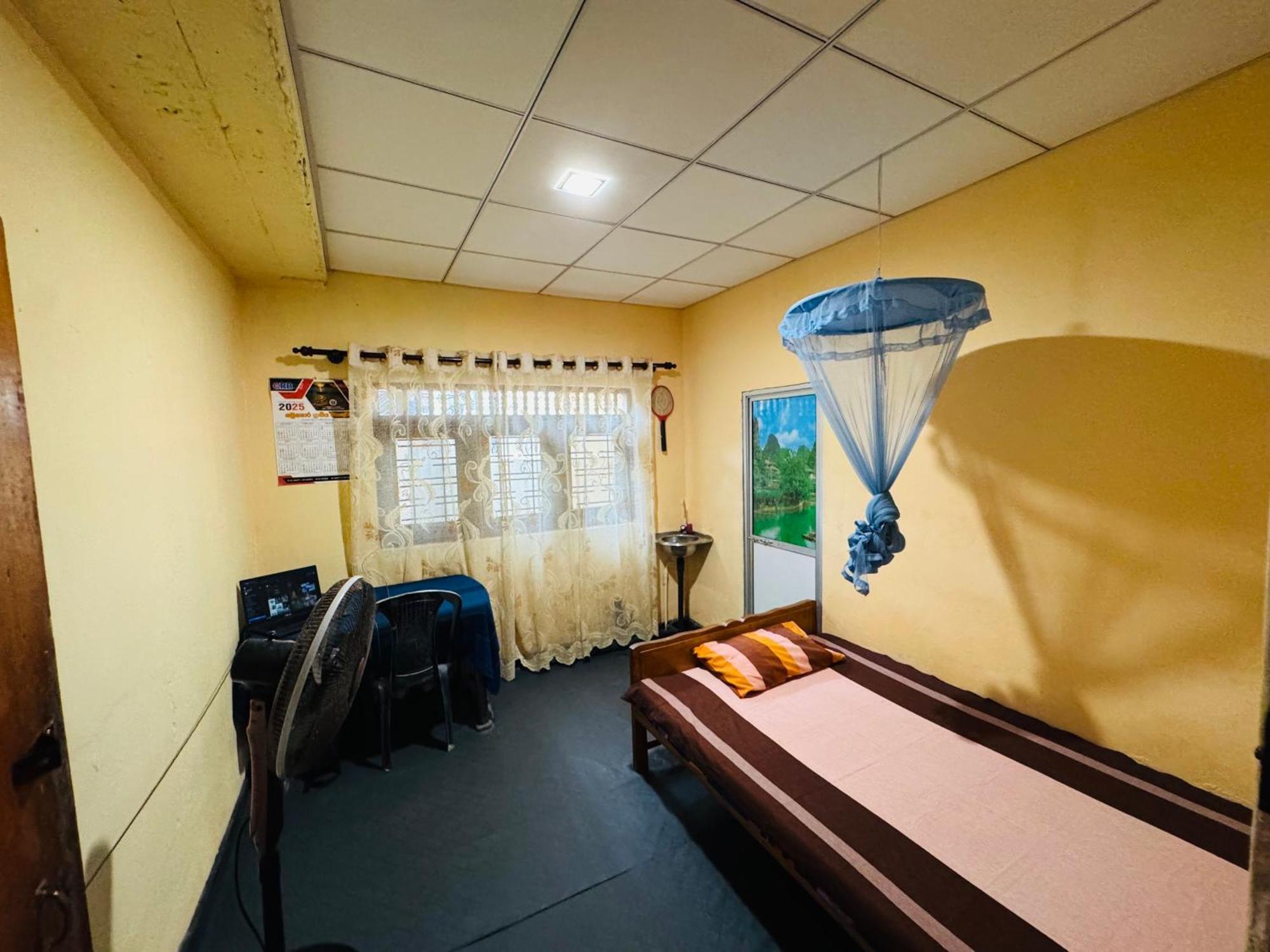 Kaween Homestay Велигама Экстерьер фото
